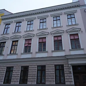 https://apartment-maximilian.vienna-besthotels.com